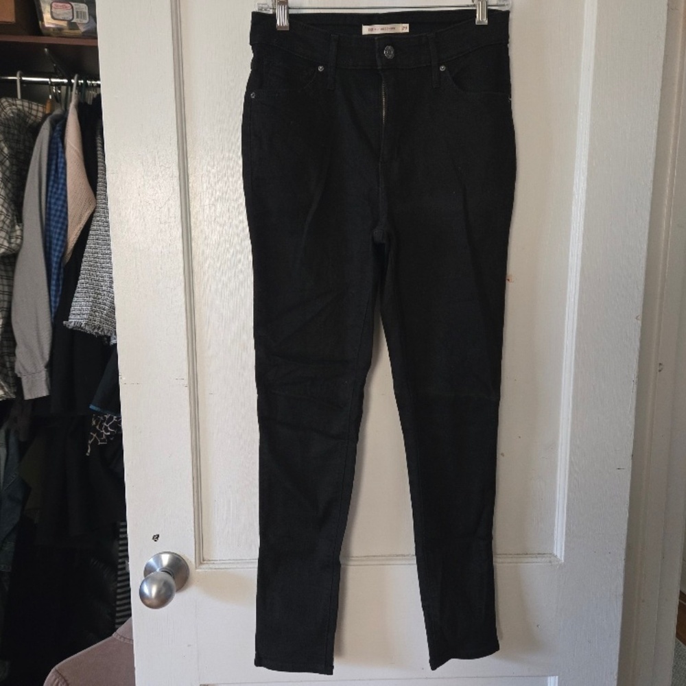 Levi's 721 High Rise Skinny Black Denim - Size 29